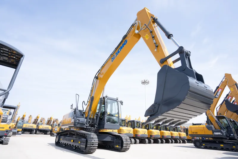 Габаритный экскаватор XE225DN: фотография 2