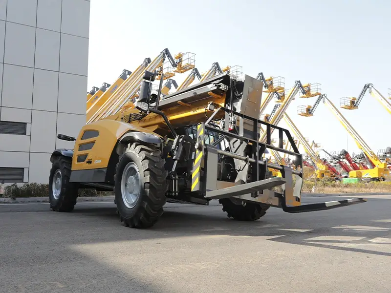Телескопический погрузчик XT8010K: фотография 2